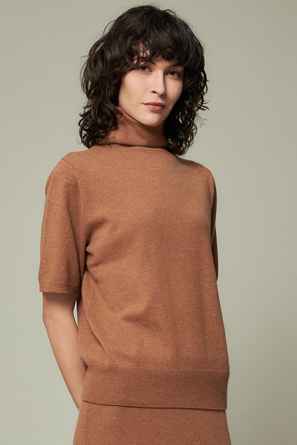 Stehkragen Pullover mit kurzem Arm